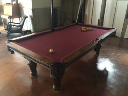 Kasson Stratford 8' pool table.